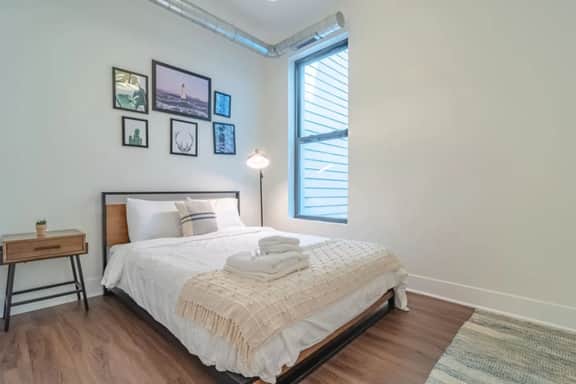 Spacious 3BR Smoke Ok | McCormick UIC Campus