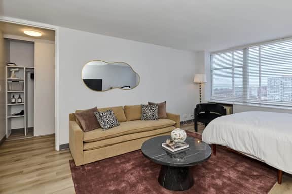 Studio Near McCormick & Downtown | Work Ready
