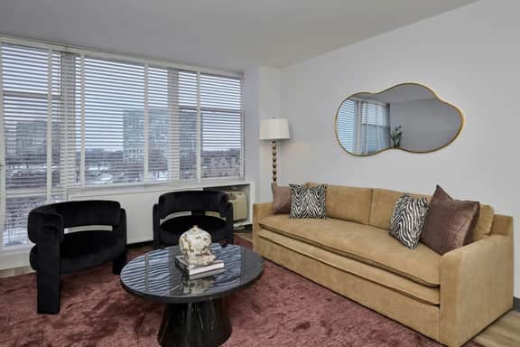 City Views Parks & Comfort 1BR | Near McCormick