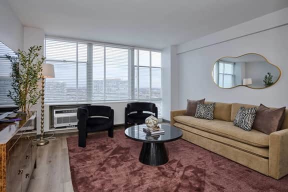 1BR Urban Retreat *Skyline Views