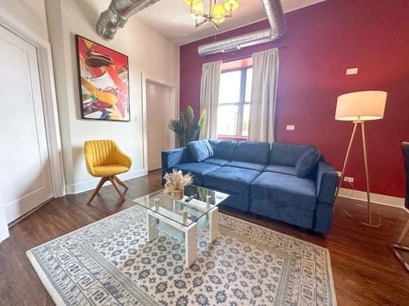 South Loop 3BR Smoke Ok Suite | Near McCormick
