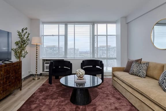 1BR Urban Retreat *Skyline Views