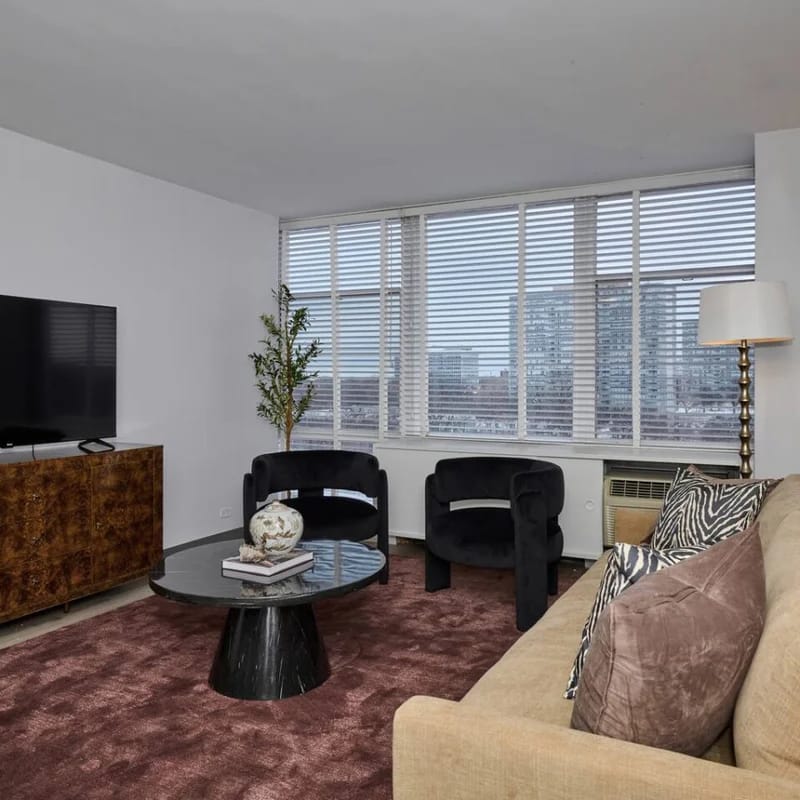 City Views Parks & Comfort 1BR | Near McCormick